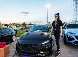 NATALIJIN NOVAK HIT U AUSTRALIJI Mlada Srpkinja u svetu automobilizma na neobičan način promoviše Đokovića