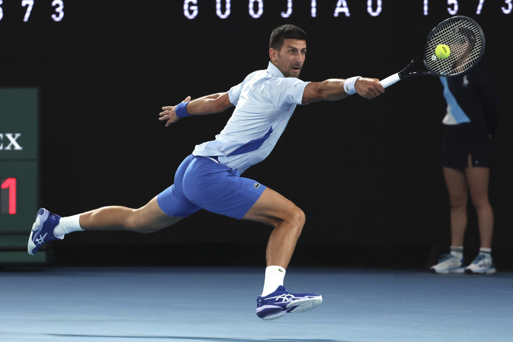 ĐOKOVIĆ POD VELIKIM PRITISKOM, DVOJICA MU PRETE Evo pod kojim uslovom Novak ostaje prvi posle Australijan opena