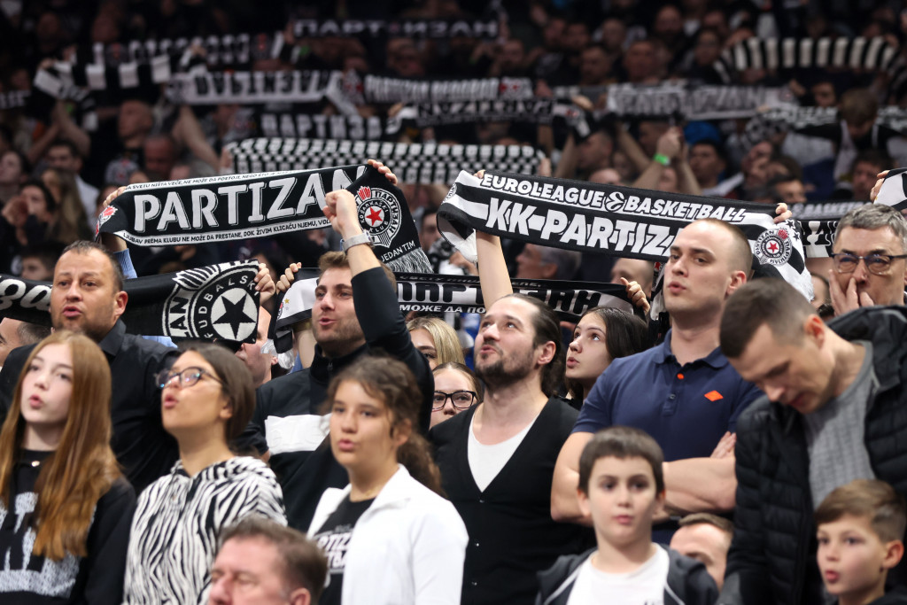 POLICIJA RADI NA RASVETLJAVANJU SLUČAJA Oglasilo se tužilaštvo o napadu huligana kod Arene