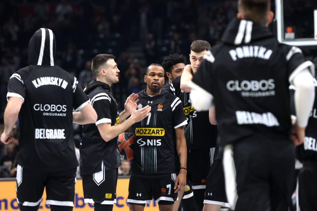 BODRIO MONAKO PROTIV CRNO-BELIH Veliki Đokovićev rival gledao poraz Partizana u Monte Karlu (FOTO)