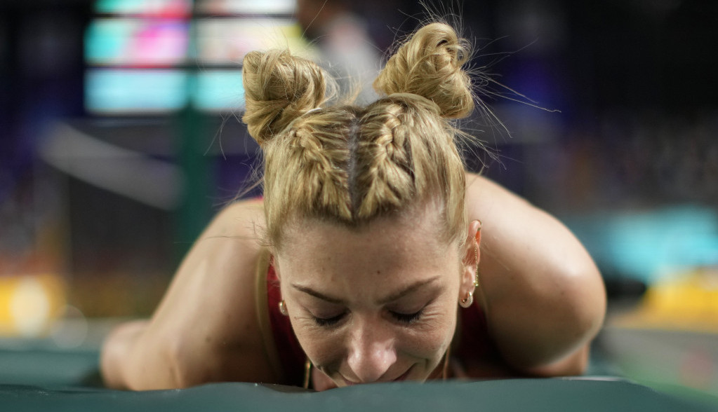 CRNA GORA U ŠOKU Poznata atletičarka orla na grbu svoje zemlje nazvala KOKOŠKOM