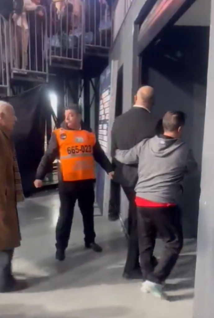DRAMA U TURSKOJ Sukobio se sa navijačima svog kluba, ujutru ga sačekao kovertiran otkaz