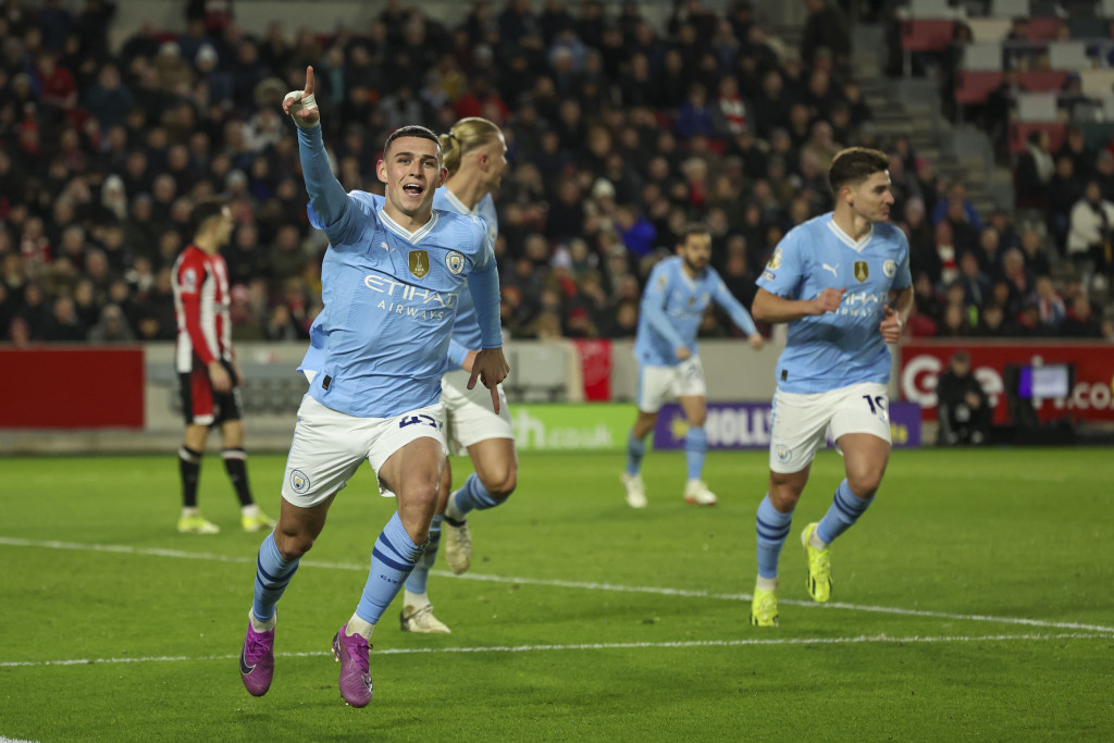 BRENTFORD SAMO NALJUTIO ŠAMPIONA Siti slavio posle preokreta i najavio povratak na prvo mesto Premijer lige