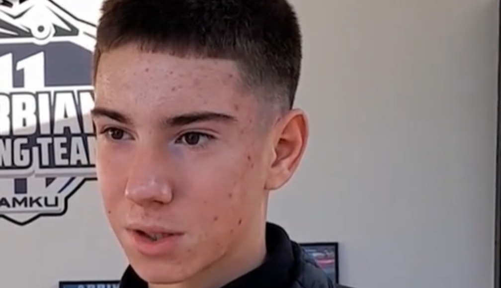 STAZAMA ŠUMAHERA I FERŠTAPENA Srpsko čudo automobilizma (14) potpisalo u Formuli 4! (VIDEO)