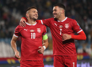 PIKSI "PECNUO" TADIĆA Ne mogu više očima da ga gledam, tri godine smo već zajedno