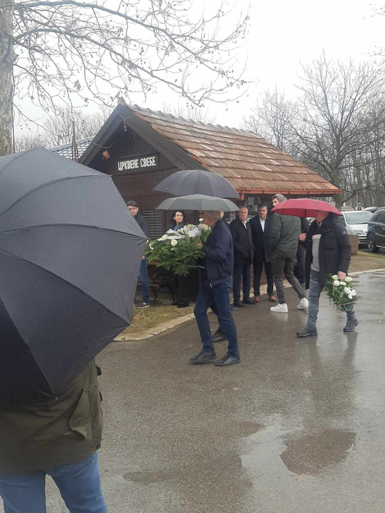 Željko Obradović među prvima na sahrani Dejana Milojevića