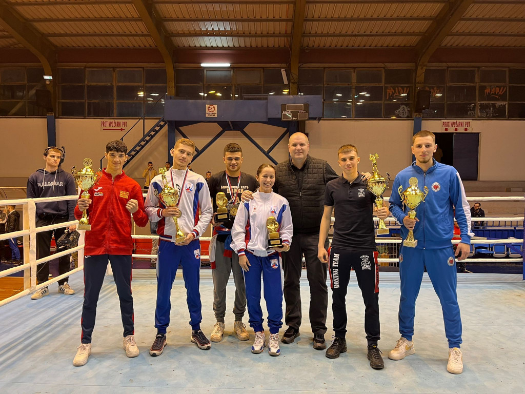 SJAJAN REZULTAT Sanja i Hristofer šampioni Omladinske zlatne rukavice 2024.