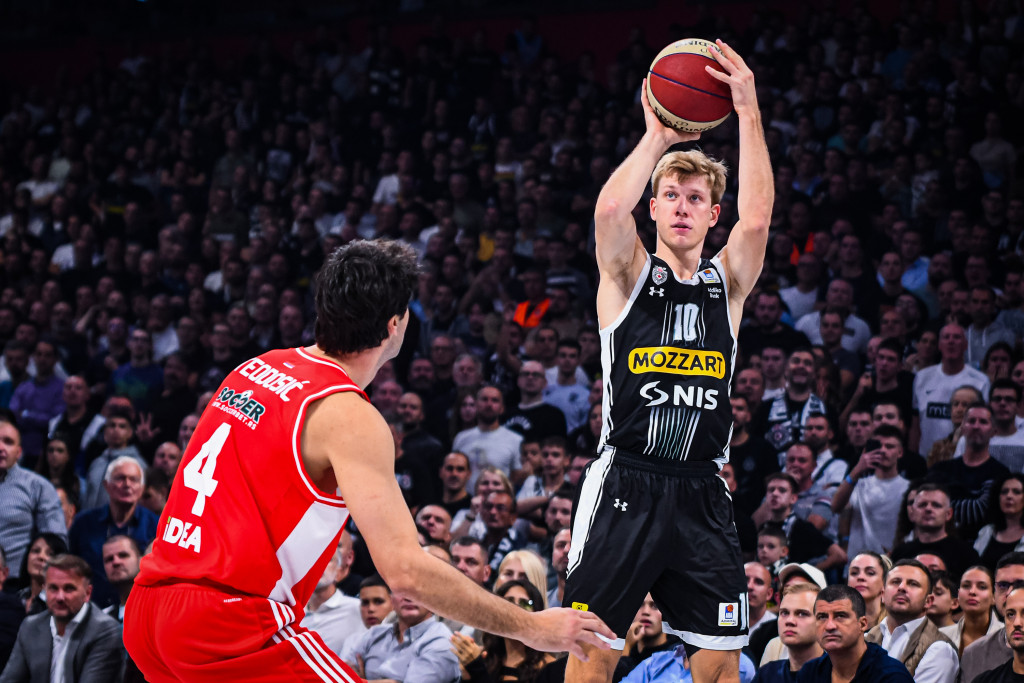 NAPUSTIO PARTIZAN, ALI OSTAJE U EVROLIGI Reprezentativac Srbije otišao iz Humske, ali će u novoj sezoni igrati protiv bivšeg kluba