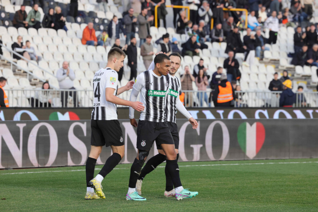 PRAZNIK FUDBALA U HUMSKOJ Partizan na pogon debitanata savladao IMT