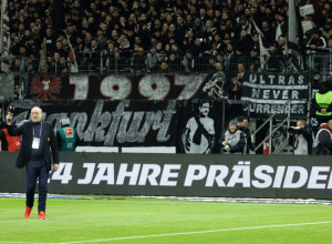 LEGENDE SE NE ZABORAVLJAJU Navijači evropskog velikana Srbinu posvetili sjajnu koreografiju (FOTO)