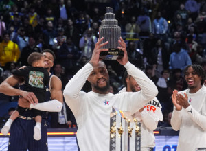 Prvo pobedio u šutiranju trojki, pa dobio MVP nagradu - publika zviždala (VIDEO)