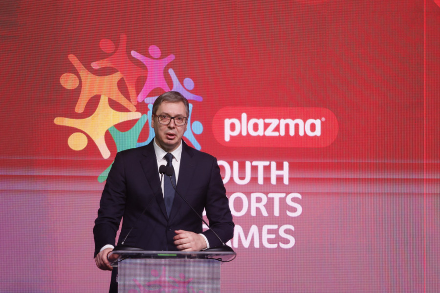 "NIKADA SE NE PREDAJTE DOK UTAKMICA TRAJE, UVEK MOŽETE DA POBEDITE" Predsednik Vučić čestitao novom ambasadoru Sportskih igara mladih, dao odlične savete mališanima: Deco, družite se