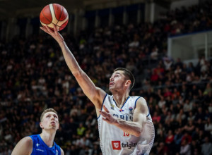 "ONI SU ZASLUŽNI ZA PUN PIONIR" Kapiten Mitrović presrećan nakon trijumfa nad Finskom