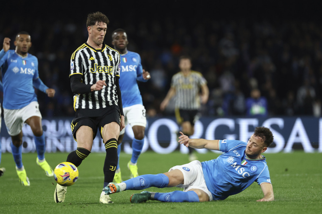 U INTERU TRLJAJU RUKE Napoli srušio Juventus, Vlahović se ispromašivao