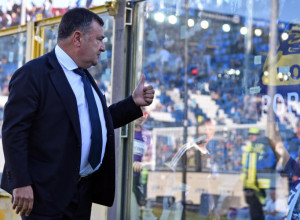 OTKAZANA UTAKMICA U ITALIJI Direktor Fjorentine hitno prevežen u bolnicu