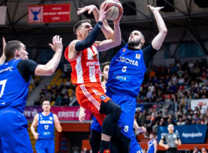 ZVEZDA SE PROŠETALA KROZ ZAGREB Crveno-beli ubedljivi protiv Cibone, sjajna partija Nedovića i Smarta u Draženovom domu