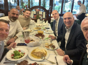 IZNENAĐENJE NA "MARAKANI" Miljenik navijača Zvezde u poseti klubu u kome je ponikao