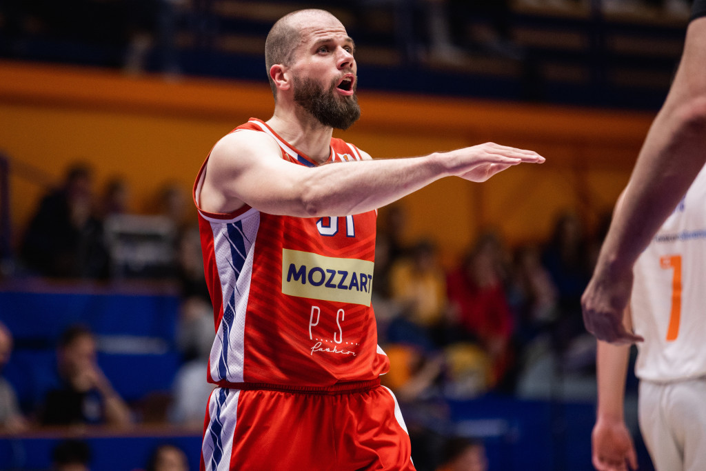 KO JE KOŠARKAŠ KOJEG JE FIBA DOŽIVOTNO SUSPENDOVALA? Dominirao u Borcu, bio kapiten FMP-a...