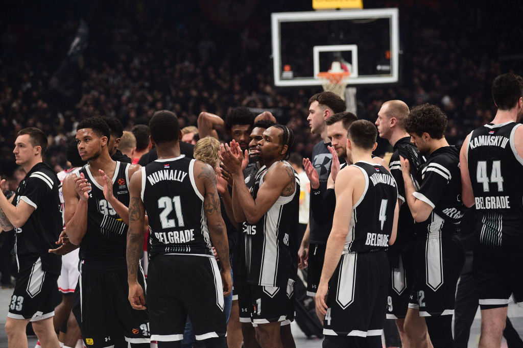 CRNO-BELI ŽELE DOSTOJANSTVEN OPROŠTAJ OD EVROLIGE Evo gde možete pratiti meč Partizan - Valensija