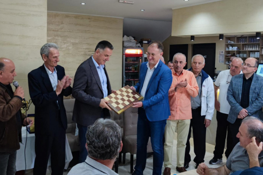 Predsednik Šahovskog saveza Srbije otvorio Bajramski turnir