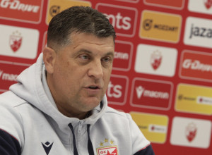 ŽELIMO MAKSIMALAN BROJ BODOVA Vladan Milojević zadovoljan posle novog trijumfa Zvezde