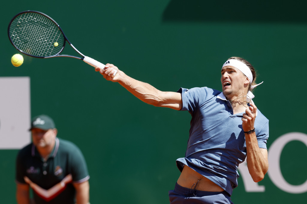 NEMAC UDARIO NA ŠVAJCARCA Federer je bio privilegovan, terene su pravili po njegovoj meri