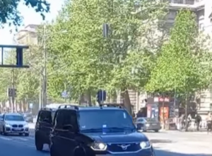 TOTALNI HAOS PRED "VEČITI" DERBI Brutalna tuča huligana u centru Beograda, policija ekspresno reagovala