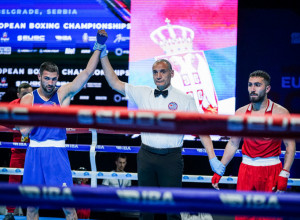 SAVRŠEN DAN Srpski bokseri 5/5 uz osiguranu medalju, sada su na redu dame