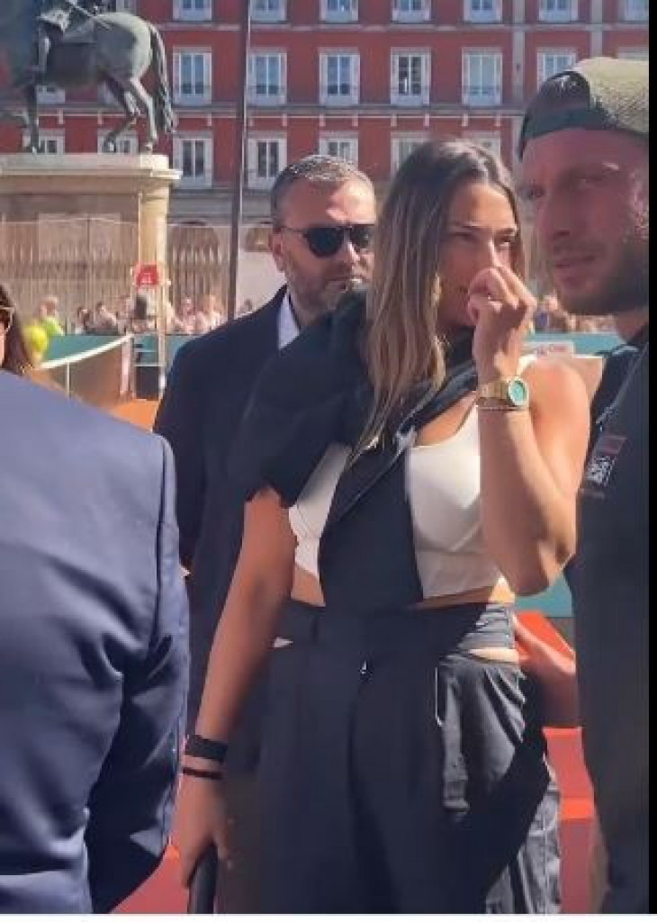CVETA LJUBAV SA BIZNISMENOM Sabalenka sa novim dečkom mesec dana posle samoubistva bivšeg