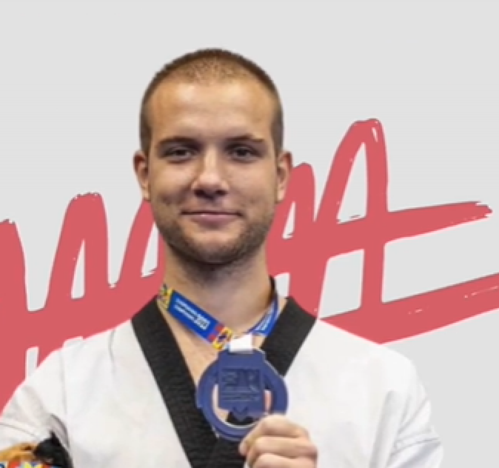 VEST OD KOJE ĆE VAM SE SRCE ISTOPITI Srbin Nikola Spajić osvojio zlatnu medalju, predstavljaće našu zemlju na Paraolimpijskim igrama u Parizu (VIDEO)
