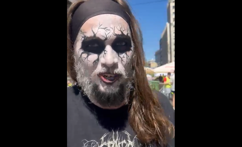 SVI SU GLEDALI U NJEGA Ilija iz Rusije je trčao maraton onako kako nikada to pre niko nije radio