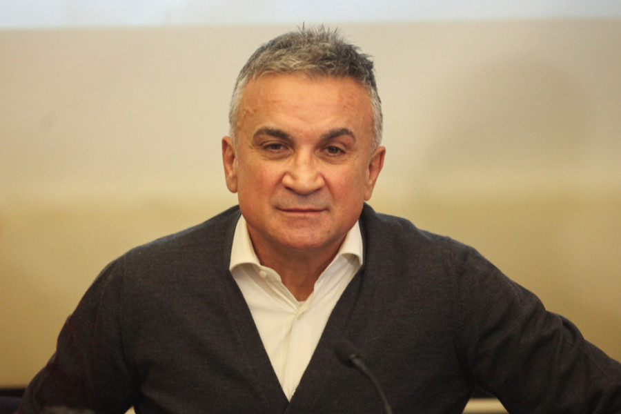 OPERISAN SRĐAN ĐOKOVIĆ Novakov otac zbog komplikacija sa prvom operacijom, morao pod nož