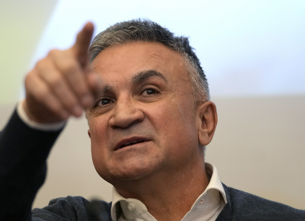 SRĐAN ĐOKOVIĆ OPERISAN Novakov otac imao hitan hirurški zahvat