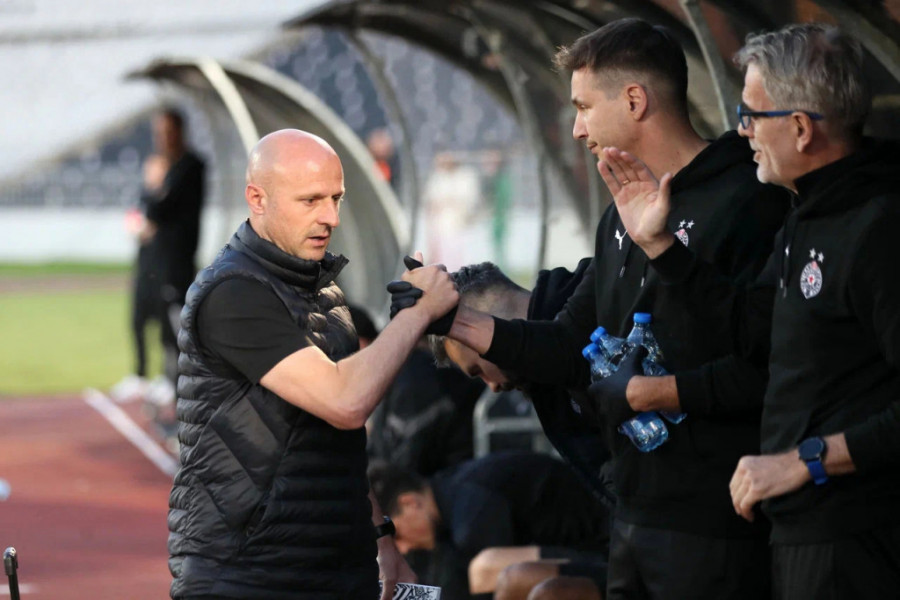 UVEK UZ PARTIZAN Igor Duljaj stigao u Arenu, navijači mu skandirali (VIDEO)