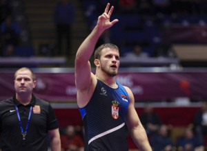 NAŠ RUS Šumadijski zet razbija na strunjači, osvojio zlato za Srbiju, a ne jede sarmu i pečenje
