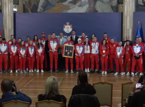 VUČIĆ UGOSTIO ZLATNE BOKSERE! Hvala vam za veliku radost koju ste doneli našoj zemlji! Za koji dan i pare na računu