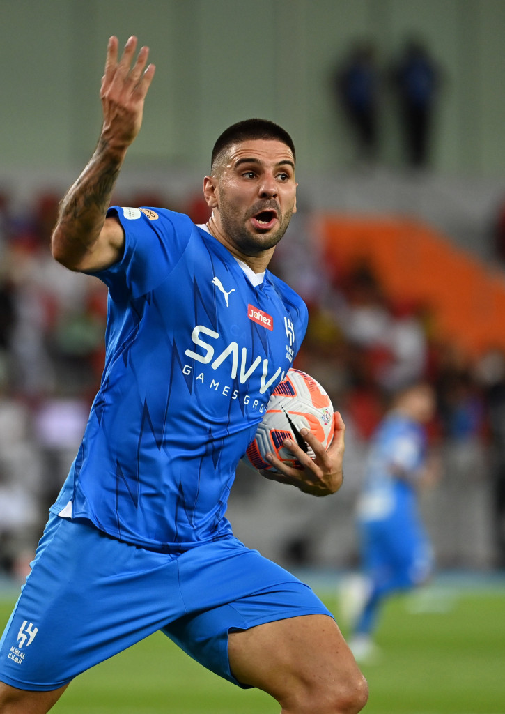 RAZBESNEO NAVIJAČE U SRBIJI Aleksandar Mitrović trenira punom parom (FOTO)