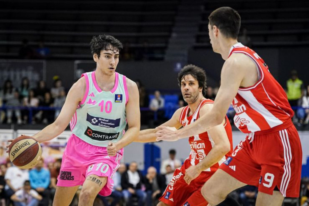 ZVEZDA PONOVO RAZBILA MEGU Crveno-beli se u velikom stilu plasirali u finale ABA lige