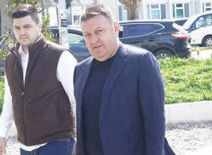 SKANDAL NA PARTIZANOVOJ UTAKMICI Predsednik Budućnosti upao sudijama u svlačionicu