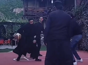 OZBILJAN BASKET SE "PIKA" U SRPSKOM MANASTIRU Hit snimak sa Kosova i Metohije, monasi pokazali zbog čega smo zemlja košarke (VIDEO)