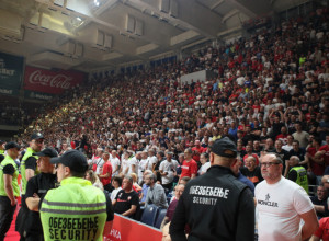 ZAGOLICAO MAŠTU "DELIJA" Zvezdu iz prvog reda gleda NBA as, navijači ga već godinama prizivaju (FOTO)