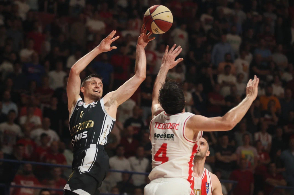 POZNATI I TERMINI Evo kada Zvezda i Partizan igraju polufinalne mečeve