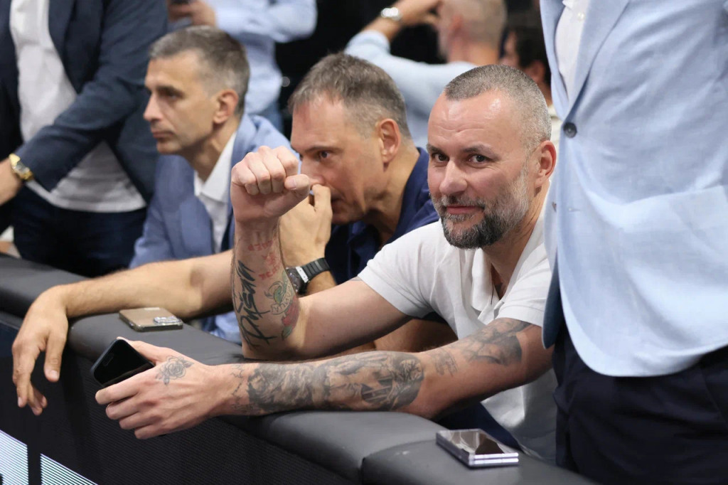 MILAN GUROVIĆ U ARENI Prvo pojavljivanje proslavljenog košarkaša posle skandala