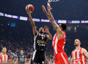 NOVI UDAR NA PANTERA Košarkaška legenda tvrdi: Najgori igrač u istoriji Partizana