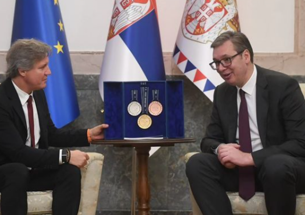 SRBIJA SPREMA SPEKTAKL Vučić se sastao sa predsednikom Evropske federacije vodenih sportova Silvom