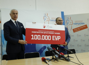 VELIKA ZVEZDA Terzić uručio ček od 100.000 evra Dečjoj klinici u Tiršovoj
