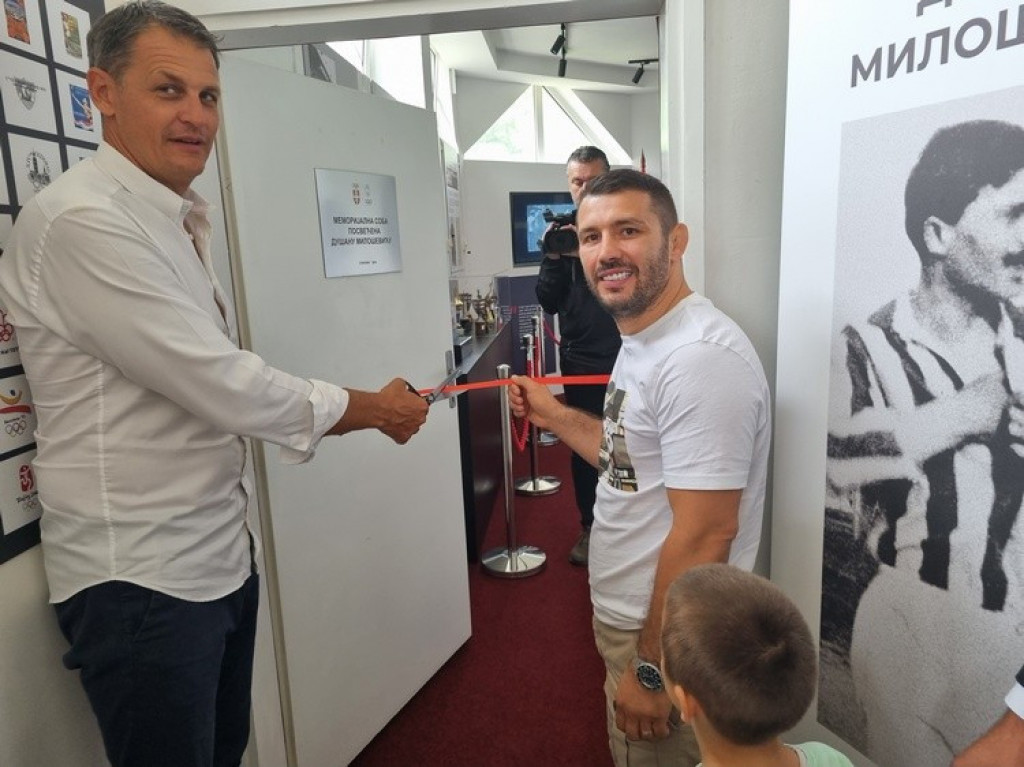 Otvorena memorijalna soba Dušana Miloševića