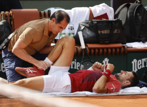 PRVA MISAO MI JE BILA... Novak Đoković otkrio sve o povredio kolena i operaciji