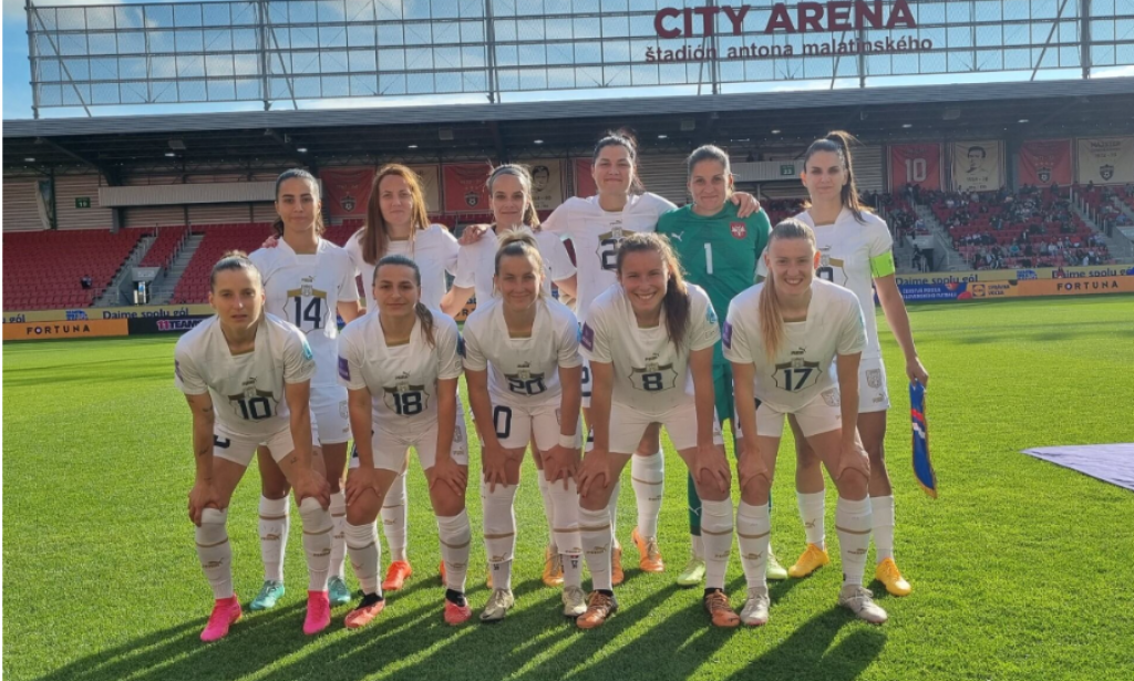 BRAVO, DEVOJKE Srbija gazi ka Evropskom prvenstvu, Slovakinje - pregažene