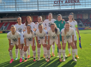 BRAVO, DEVOJKE Srbija gazi ka Evropskom prvenstvu, Slovakinje - pregažene